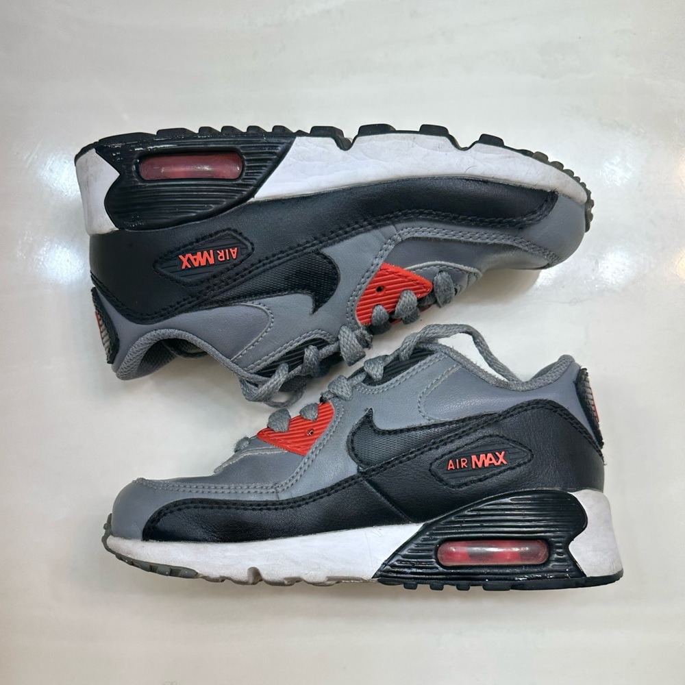NIKE AIR 11.5C